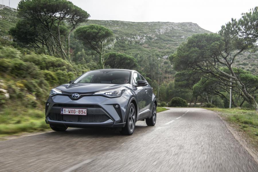  Toyota C-HR Hybrid 2019 года  (WW) (фото 147 из 174)